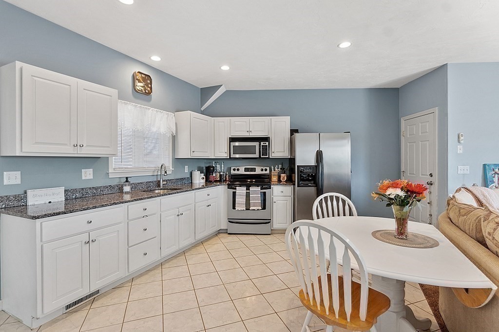 283 Cross Road Leominster, MA 01453 - Photo 19 of 37 Gallery Image 19
