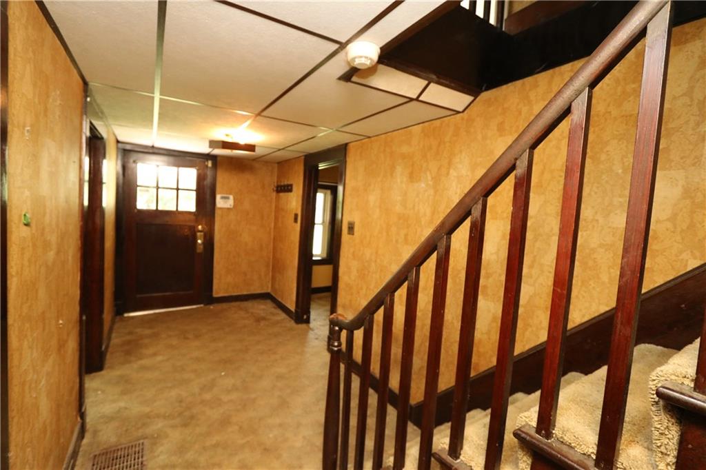 752 Unionville Road Prospect, PA 16052 - Photo 4 of 23 Gallery Image 4
