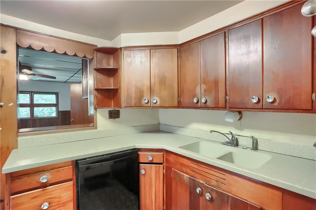 752 Unionville Road Prospect, PA 16052 - Photo 9 of 23 Gallery Image 9