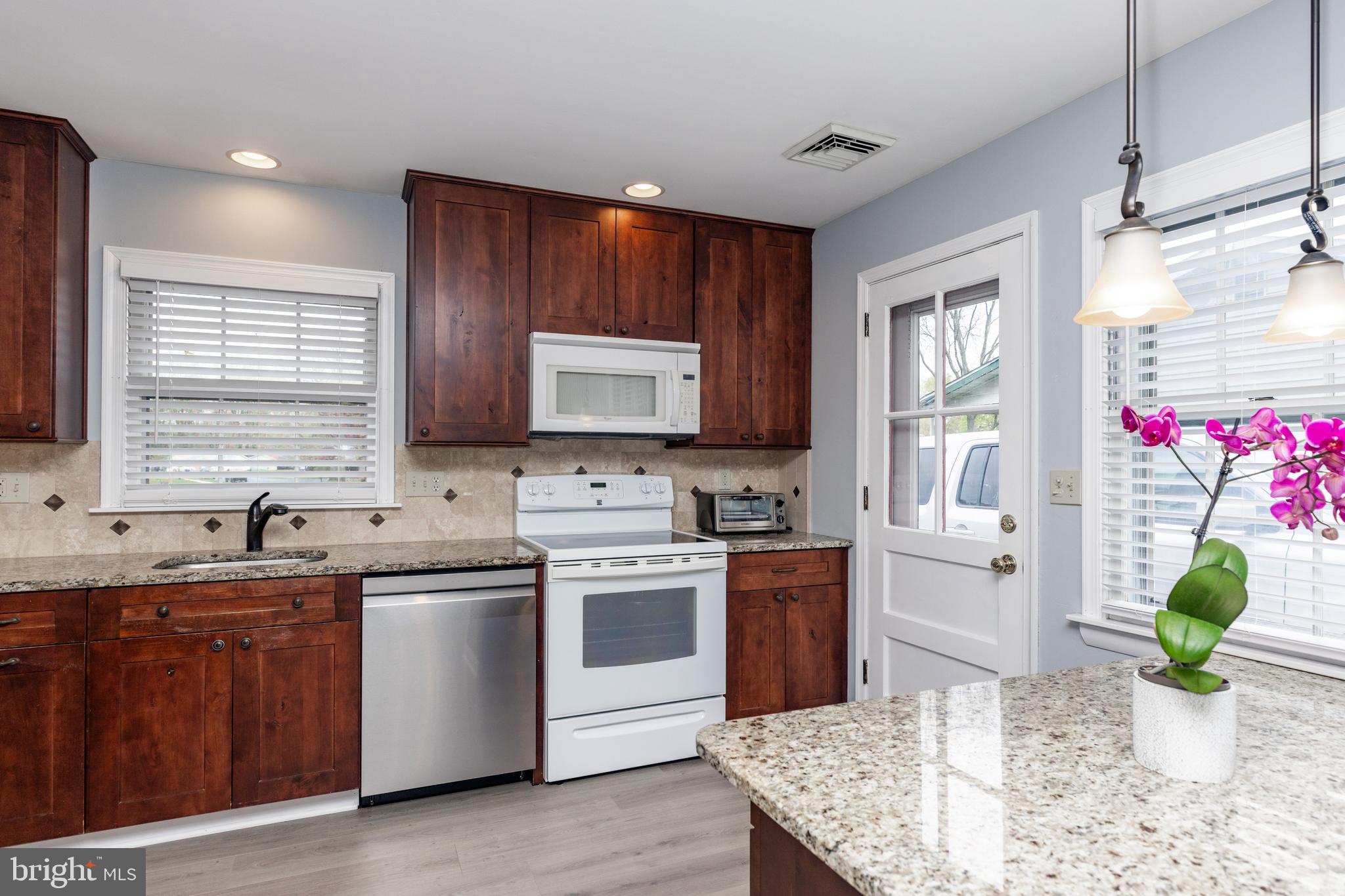 26 Queens Way Newark, DE 19713 - Photo 8 of 30