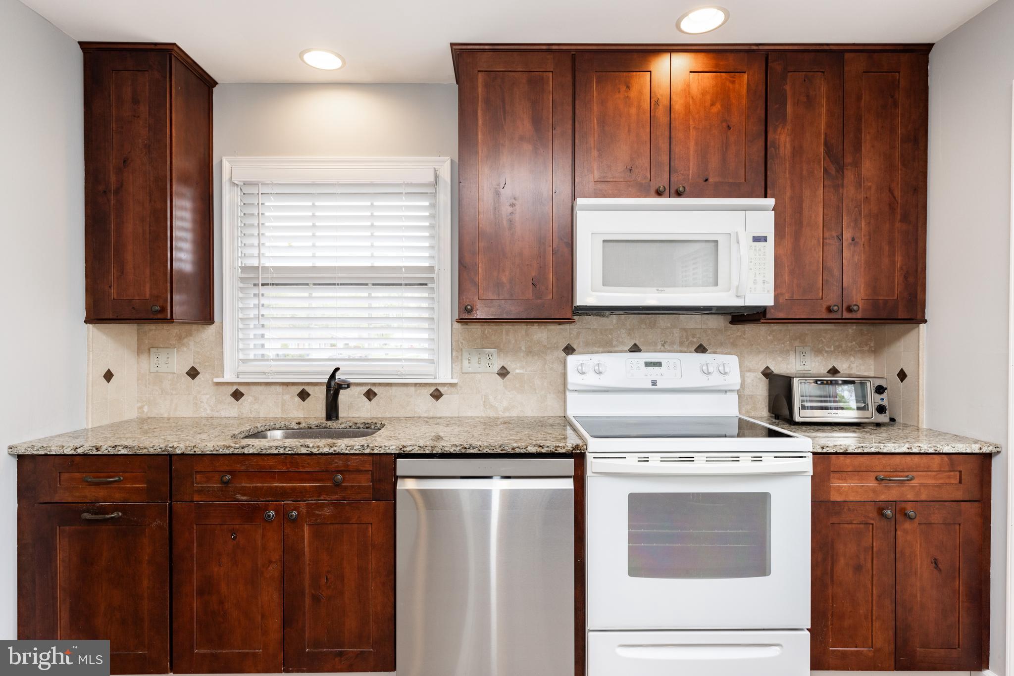 26 Queens Way Newark, DE 19713 - Photo 10 of 30