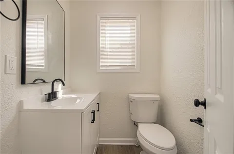 $299,950 | 231 Springdale Avenue, Bonner Springs, KS 66012