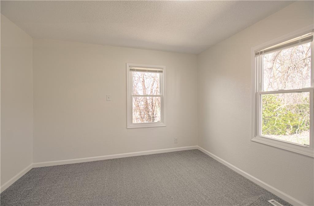 231 Springdale Avenue Bonner Springs, KS 66012 - Photo 17 of 30