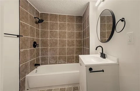 $299,950 | 231 Springdale Avenue, Bonner Springs, KS 66012