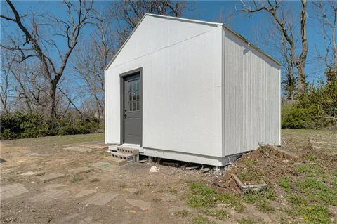 $299,950 | 231 Springdale Avenue, Bonner Springs, KS 66012