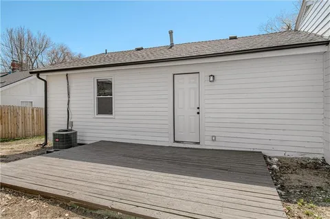 $299,950 | 231 Springdale Avenue, Bonner Springs, KS 66012