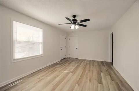 $299,950 | 231 Springdale Avenue, Bonner Springs, KS 66012