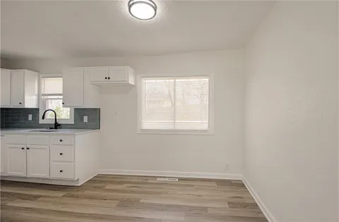 $299,950 | 231 Springdale Avenue, Bonner Springs, KS 66012