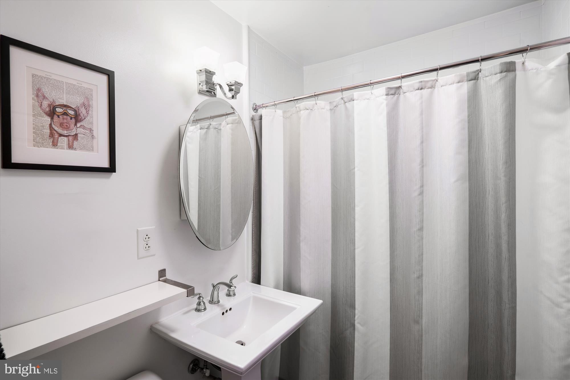 6603 Stanton Road Hyattsville, MD 20784 - Photo 9 of 33 Updated hall bath