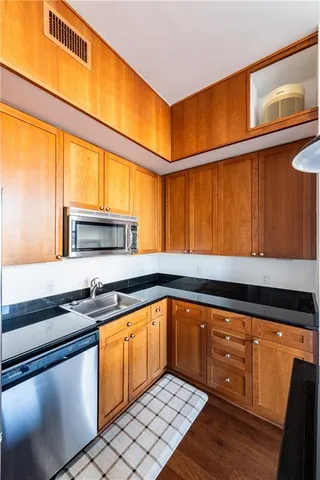 $235,000 | 57 Forsyth Street Northwest, Unit 8D, Atlanta, GA 30303