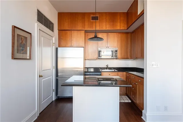 $235,000 | 57 Forsyth Street Northwest, Unit 8D, Atlanta, GA 30303