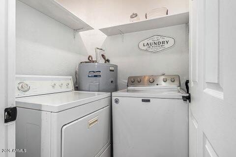 115 West 10th Street Tempe, AZ 85281 - Photo 19 of 19 a utility room with dryer and washer