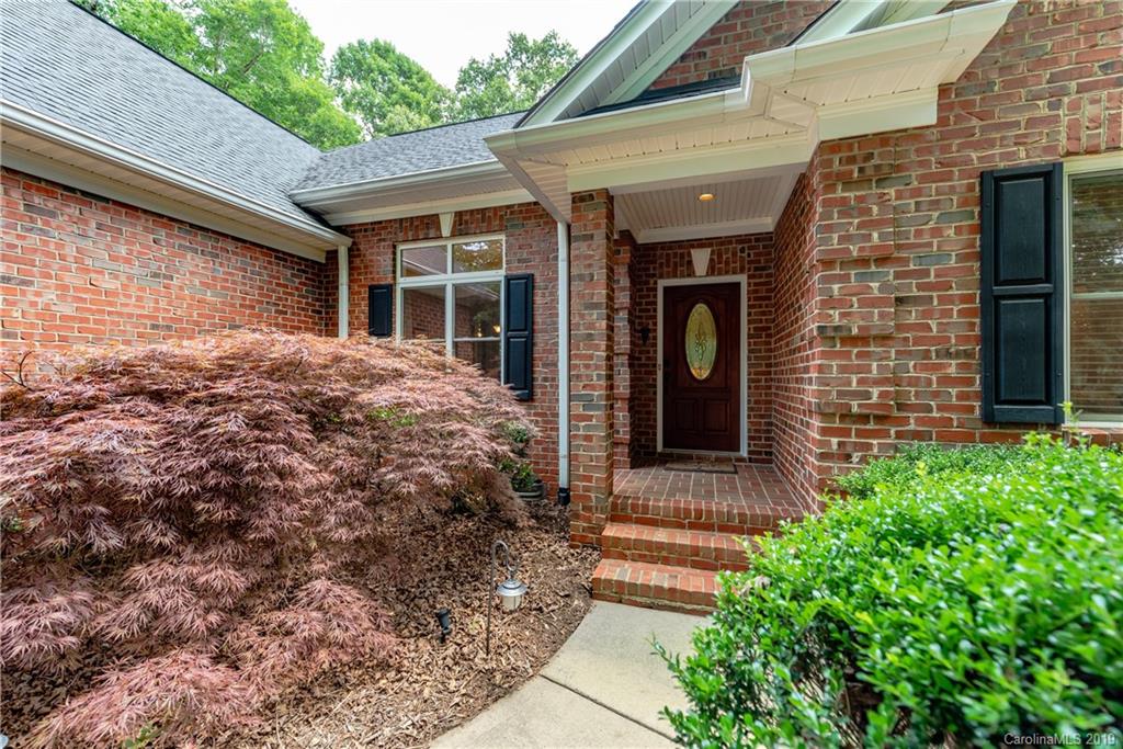 1402 Doe Ridge Lane, Unit 73 Fort Mill, SC 29715 - Photo 2 of 34 Gallery Image 2