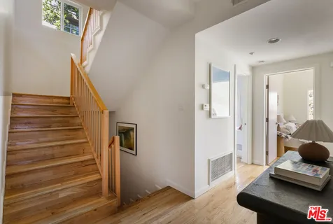 $1,295,000 | 544 Dove Drive, Los Angeles, CA 90065