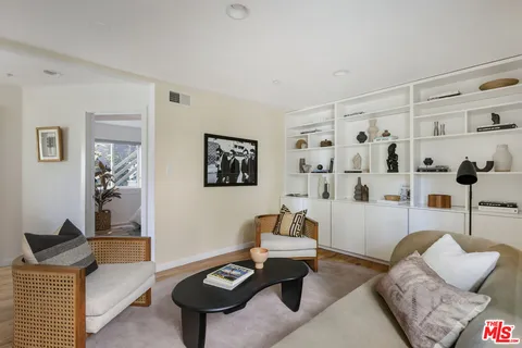 $1,295,000 | 544 Dove Drive, Los Angeles, CA 90065