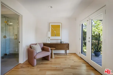 $1,295,000 | 544 Dove Drive, Los Angeles, CA 90065
