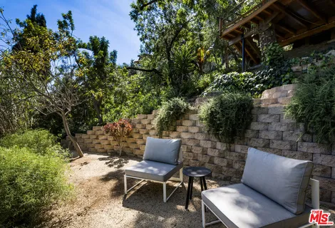 $1,295,000 | 544 Dove Drive, Los Angeles, CA 90065