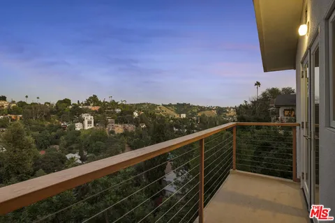 $1,295,000 | 544 Dove Drive, Los Angeles, CA 90065