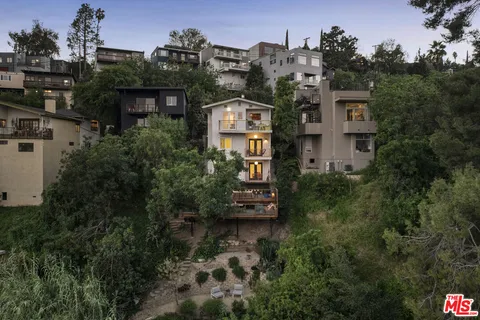 $1,295,000 | 544 Dove Drive, Los Angeles, CA 90065