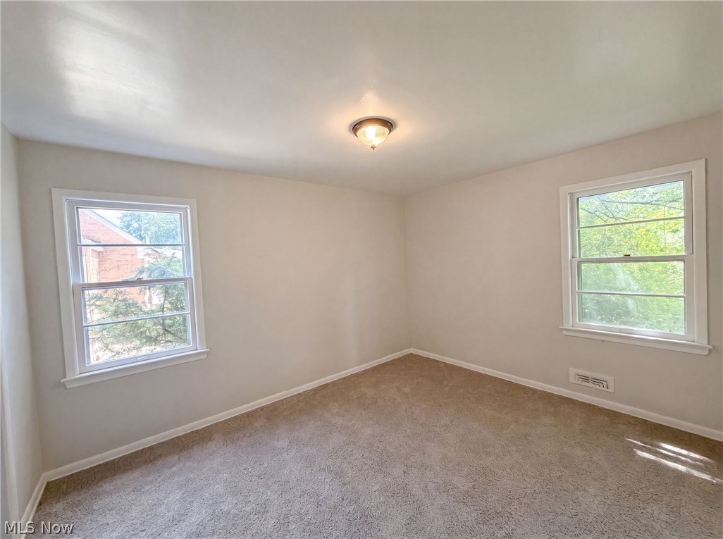 1384 Ford Road Cleveland, OH 44124 - Photo 7 of 22 Gallery Image 7