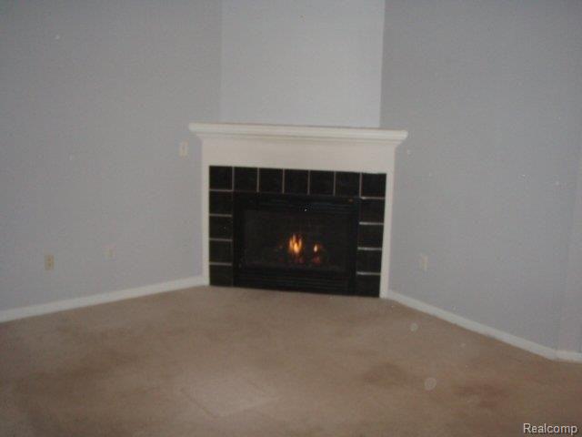 1554 Streamwood Court Rochester, MI 48307 - Photo 3 of 6 Fireplace in Living Room.jpg