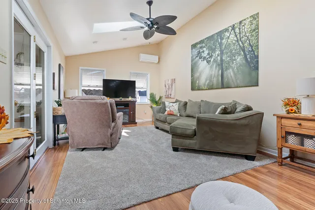 $399,000 | 129 East Saylor Avenue, Wilkes Barre, PA 18702