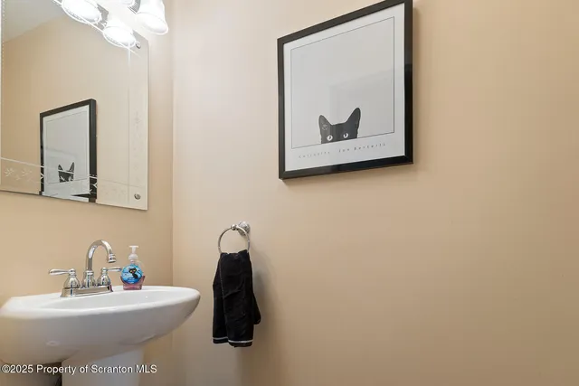 $399,000 | 129 East Saylor Avenue, Wilkes Barre, PA 18702