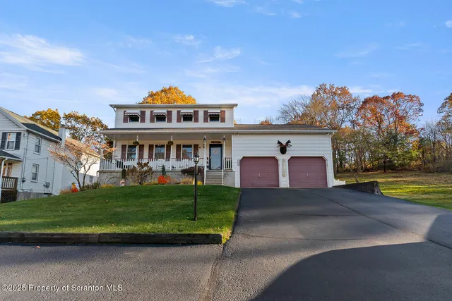 $399,000 | 129 East Saylor Avenue, Wilkes Barre, PA 18702