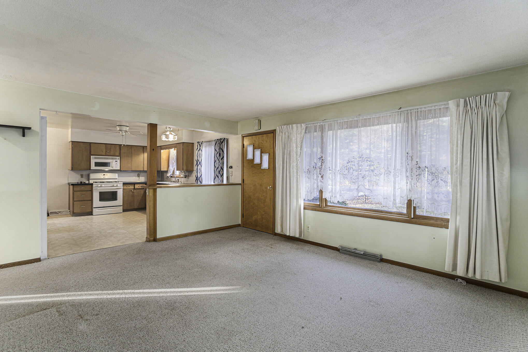 3285 West Winston Road Rothbury, MI 49452 - Photo 5 of 19 005_dsc07193