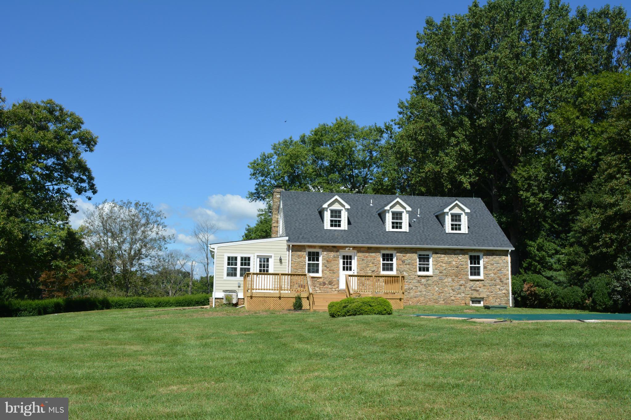 22046 Sam Fred Road Middleburg, VA 20117 - Photo 19 of 21 Exterior (Rear)