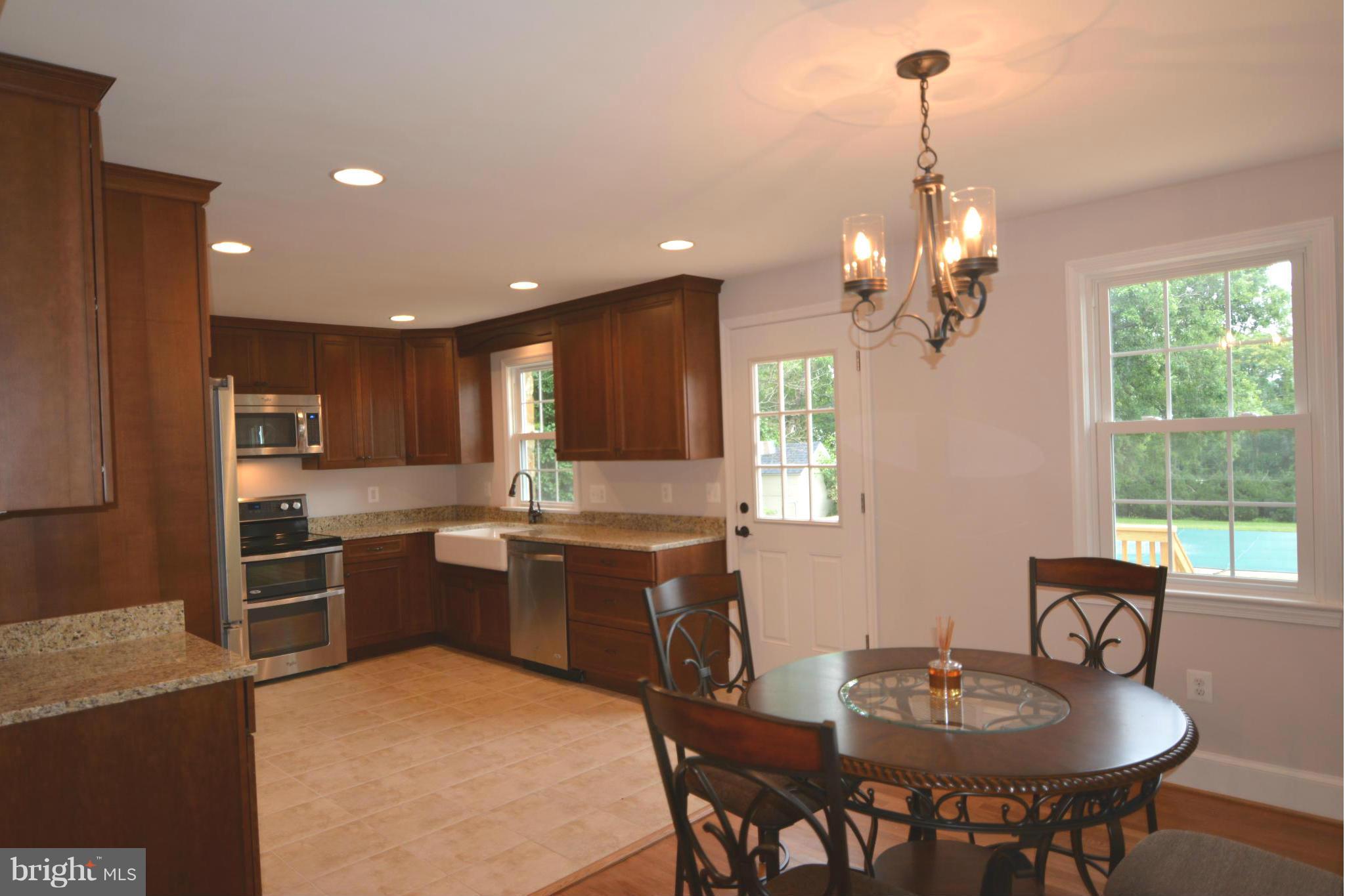 22046 Sam Fred Road Middleburg, VA 20117 - Photo 8 of 21 View from Dining area into Kitchen