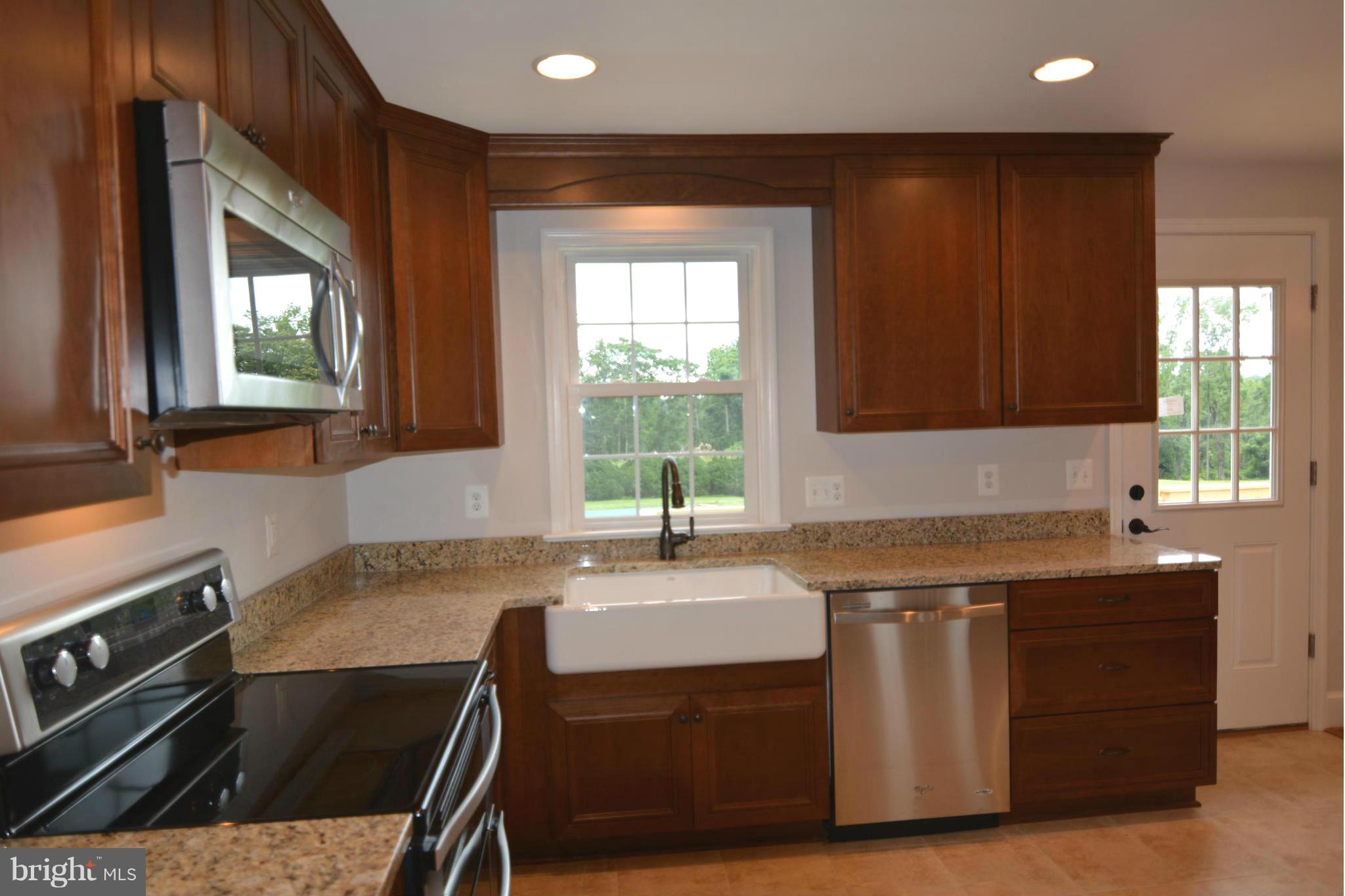 22046 Sam Fred Road Middleburg, VA 20117 - Photo 9 of 21 Kitchen