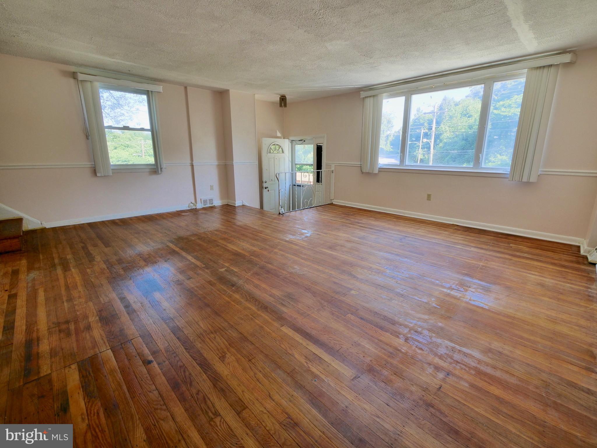 3918 Powell Road Brookhaven, PA 19015 - Photo 10 of 42