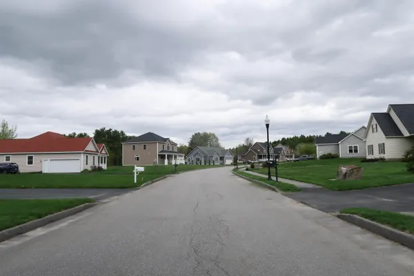 $73,900 | 78 Fieldstone Drive, Augusta, ME 04330