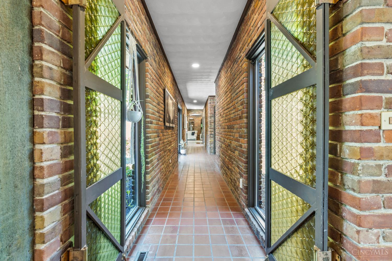 265 Bonham Road Cincinnati, OH 45215 - Photo 46 of 71 Gallery Image 46