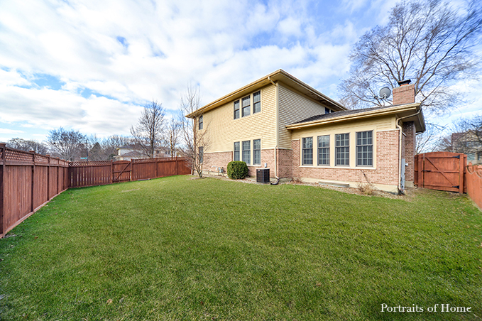 1452 Chelsea Lane Naperville, IL 60565 - Photo 2 of 20