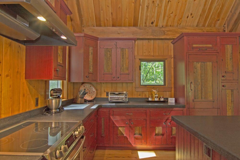 297 Peregrine Rdg Road Victor, WV 25938 - Photo 23 of 69 Gallery Image 23