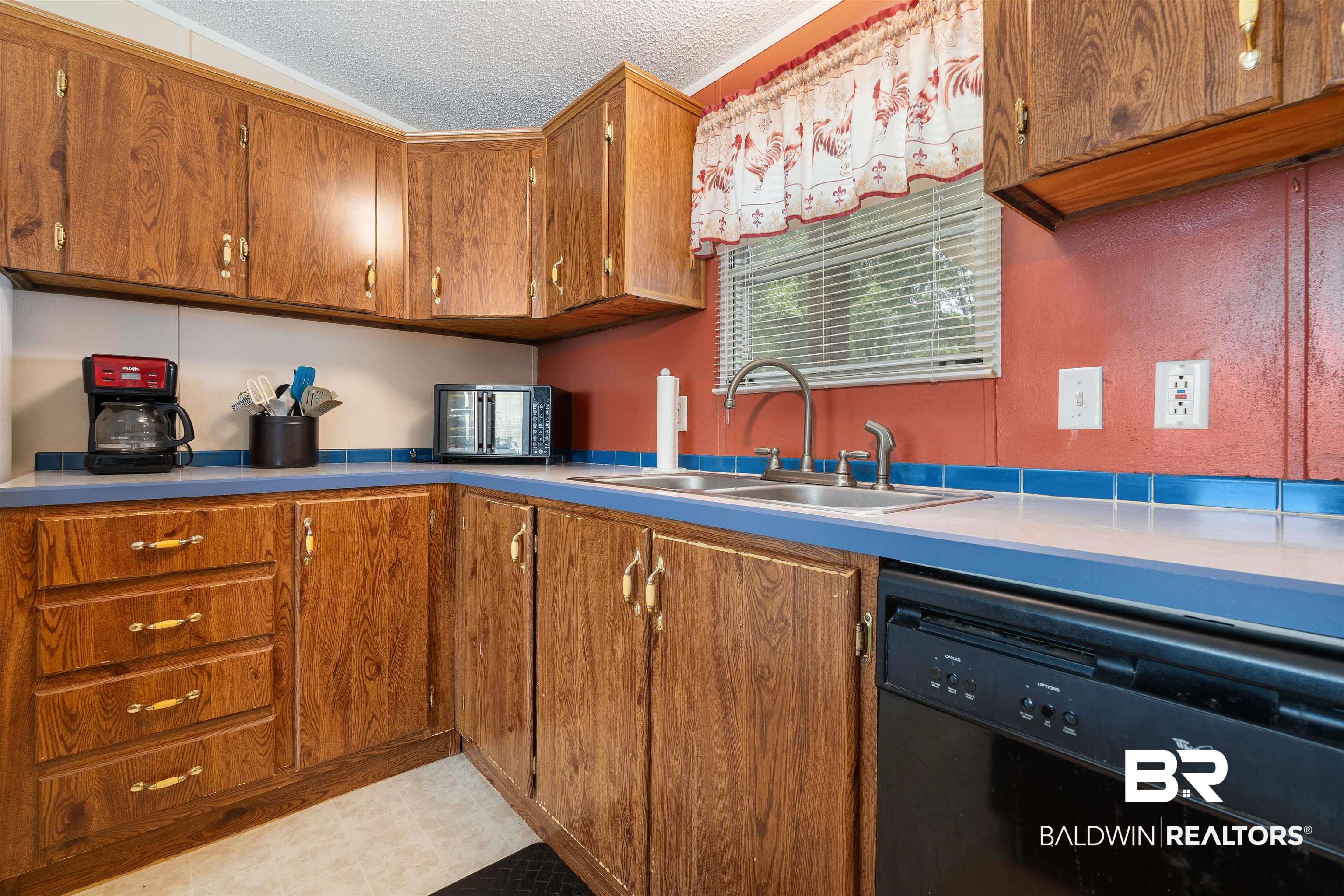 5040 Gaynor Road Eight Mile, AL 36613 - Photo 10 of 27