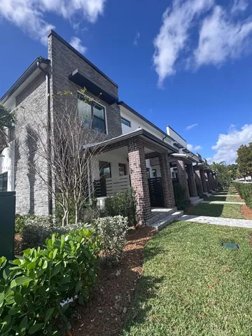 $4,275 | 750 Northwest 82nd Terrace, Plantation, FL 33324