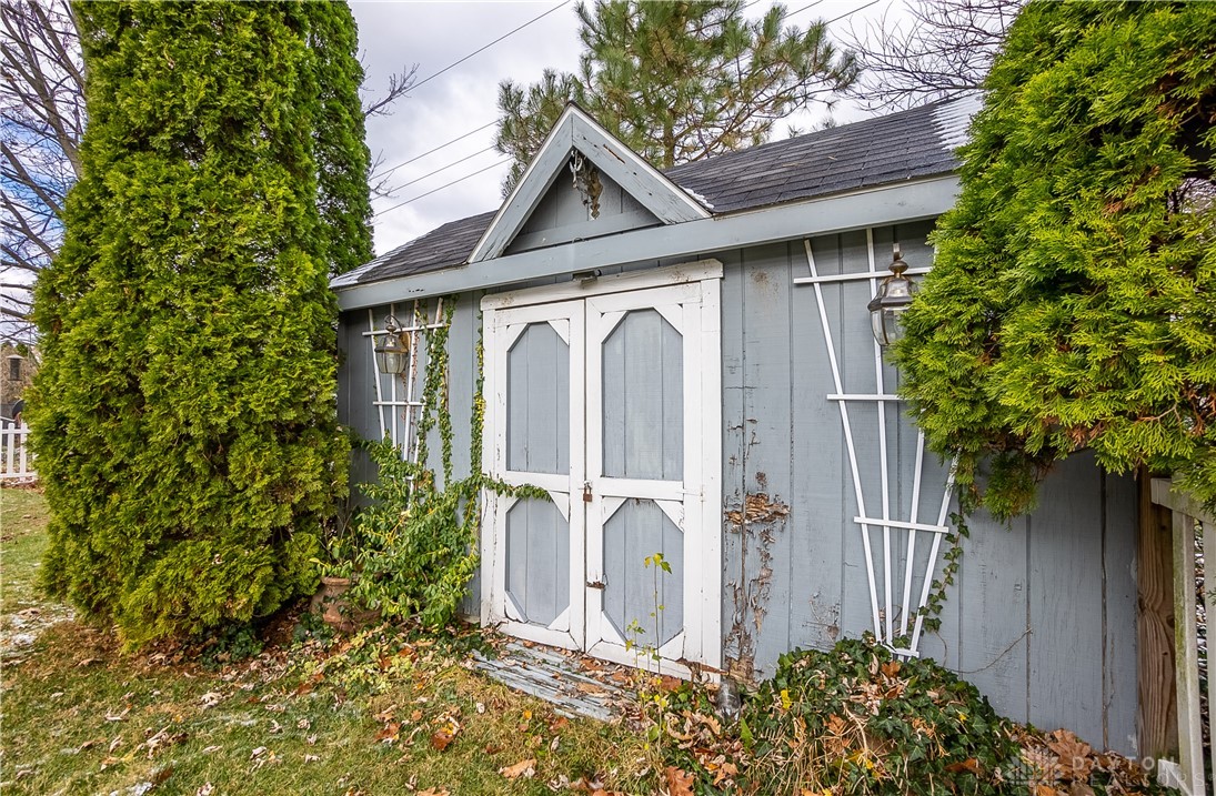 1833 East David Road Kettering, OH 45440 - Photo 43 of 47 Shed