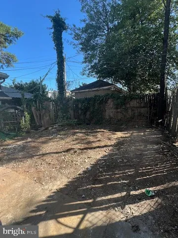 $1,800 | 710 Main Street, Darby, PA 19023