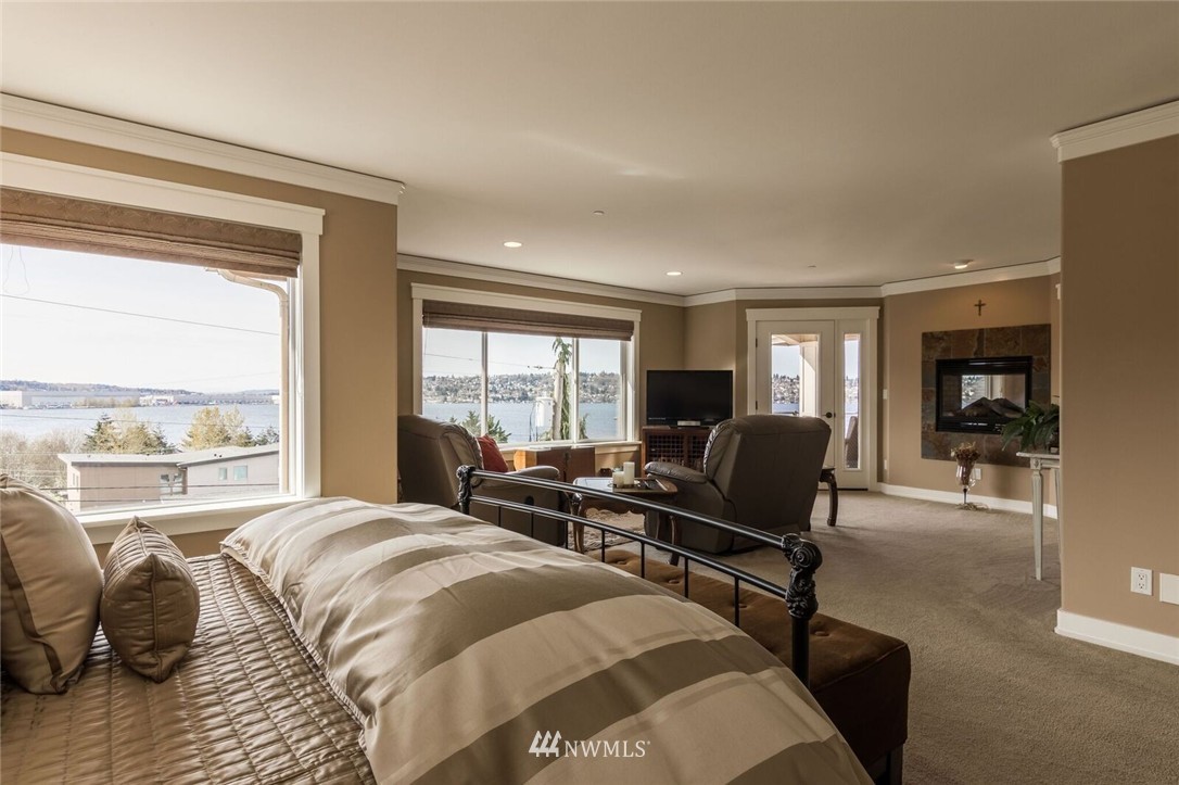 712 North 29th Street Renton, WA 98056 - Photo 15 of 25