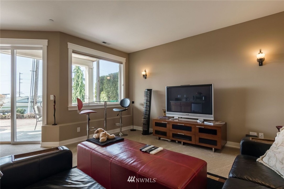 712 North 29th Street Renton, WA 98056 - Photo 22 of 25