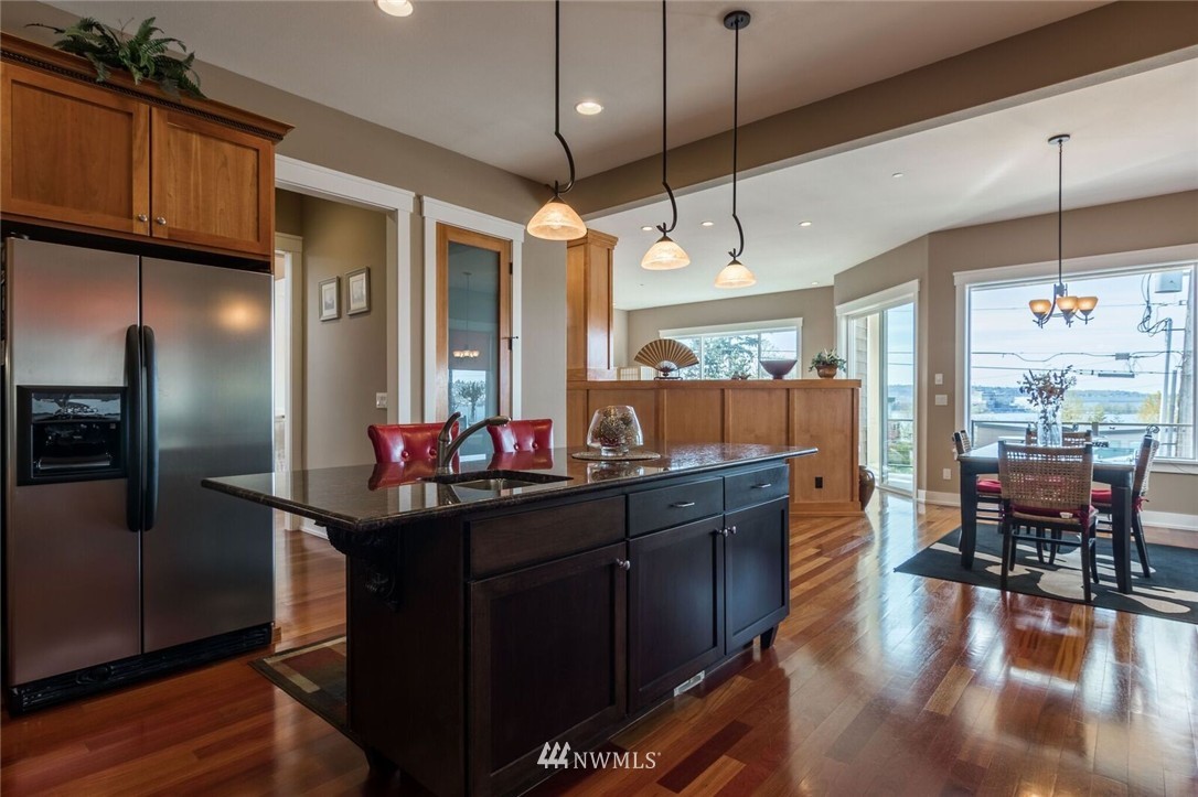 712 North 29th Street Renton, WA 98056 - Photo 9 of 25