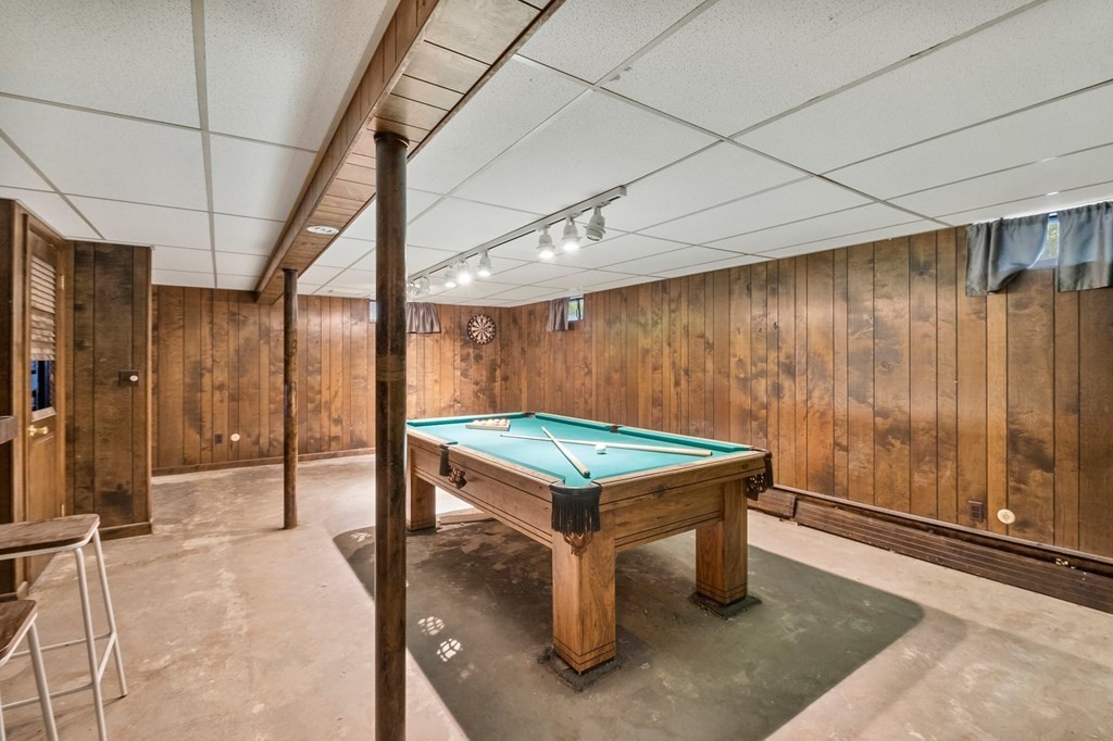 65 Glenvale Street Springfield, MA 01119 - Photo 16 of 39