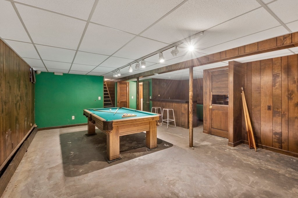 65 Glenvale Street Springfield, MA 01119 - Photo 18 of 39