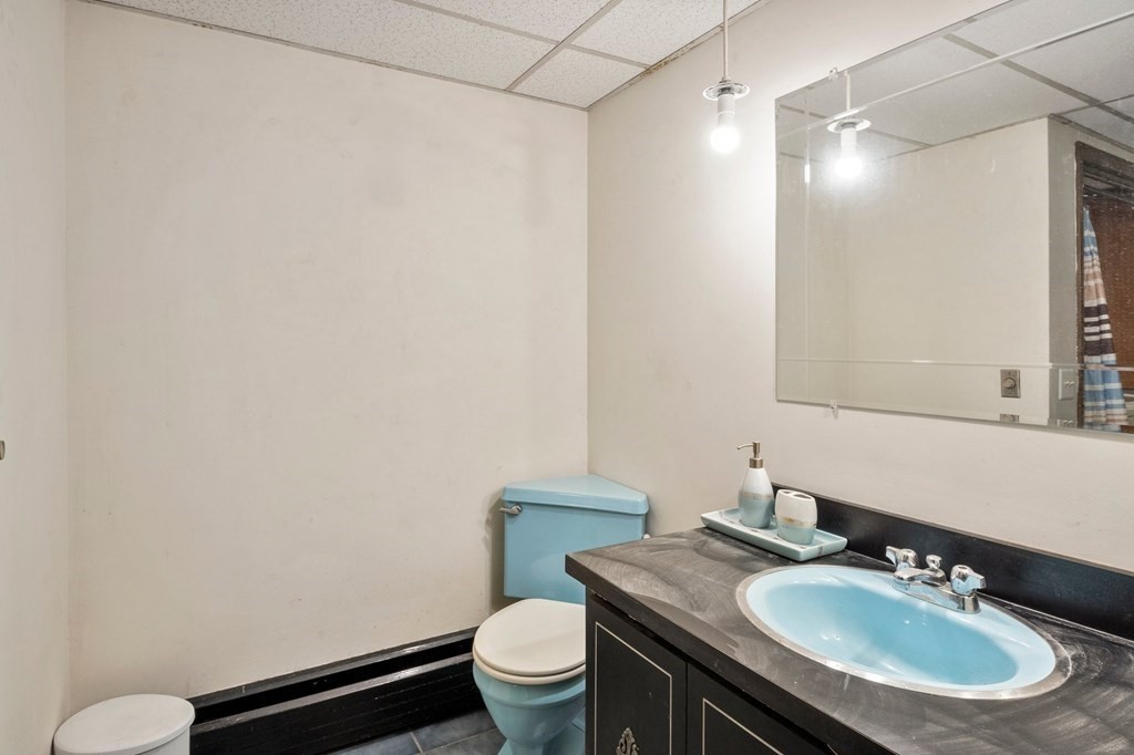 65 Glenvale Street Springfield, MA 01119 - Photo 21 of 39