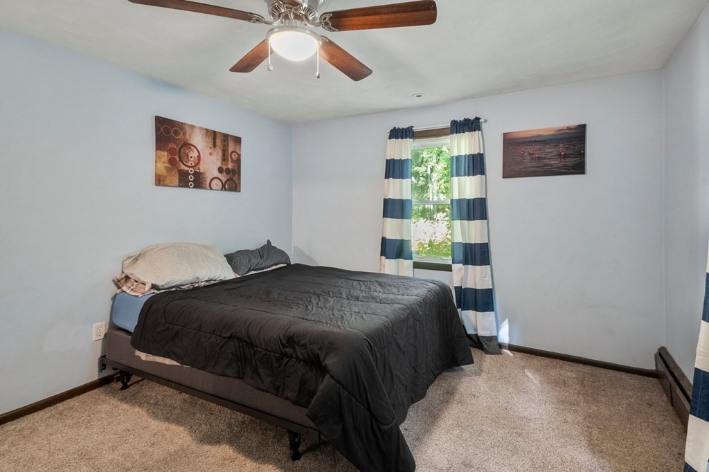 65 Glenvale Street Springfield, MA 01119 - Photo 25 of 39