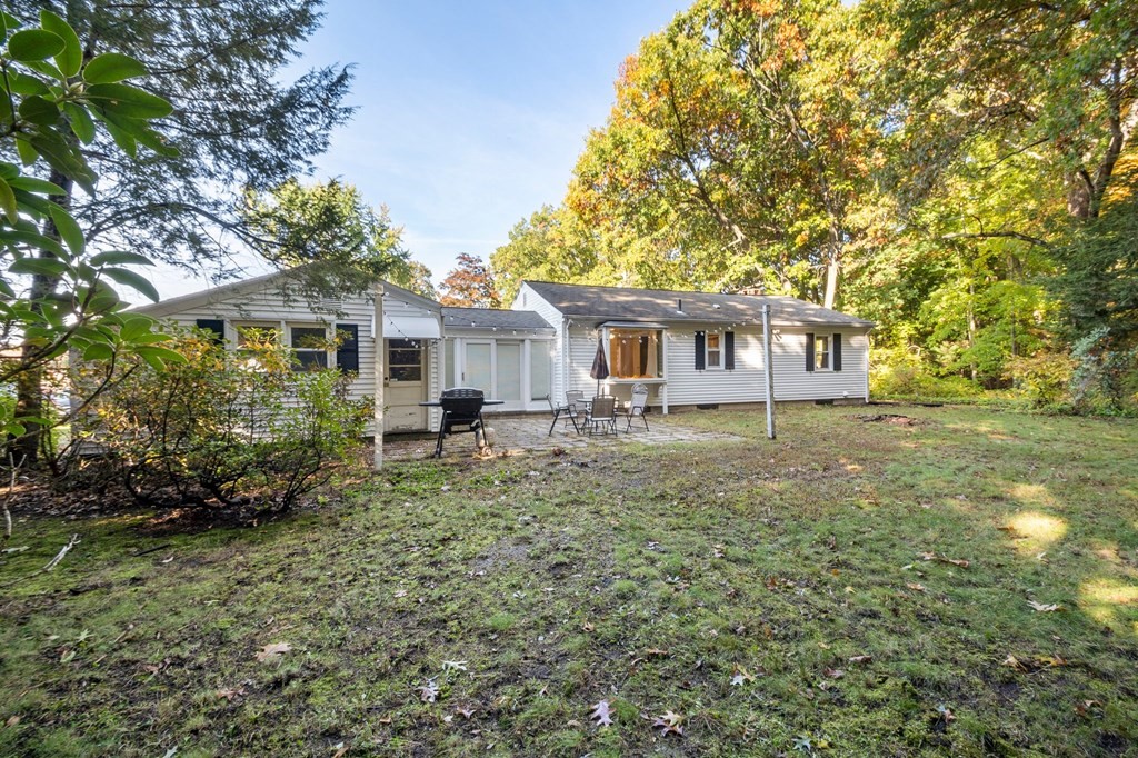 65 Glenvale Street Springfield, MA 01119 - Photo 34 of 39