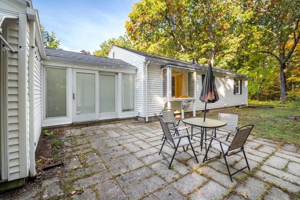 65 Glenvale Street Springfield, MA 01119 - Photo 37 of 39